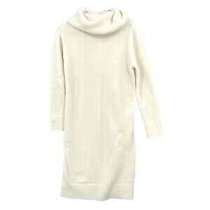 Banana Republic off White Turtleneck Eyelash sweater dress Size Small NWT
